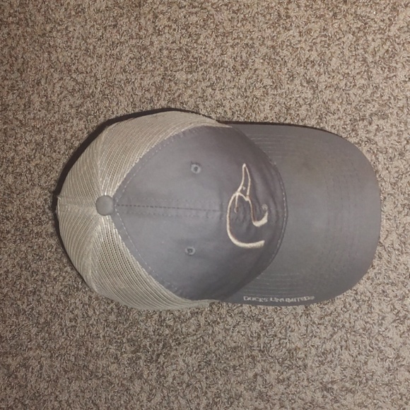 Duck Unlimited Embroidered Trucker Mesh Snapback Hat OS - Picture 2 of 9